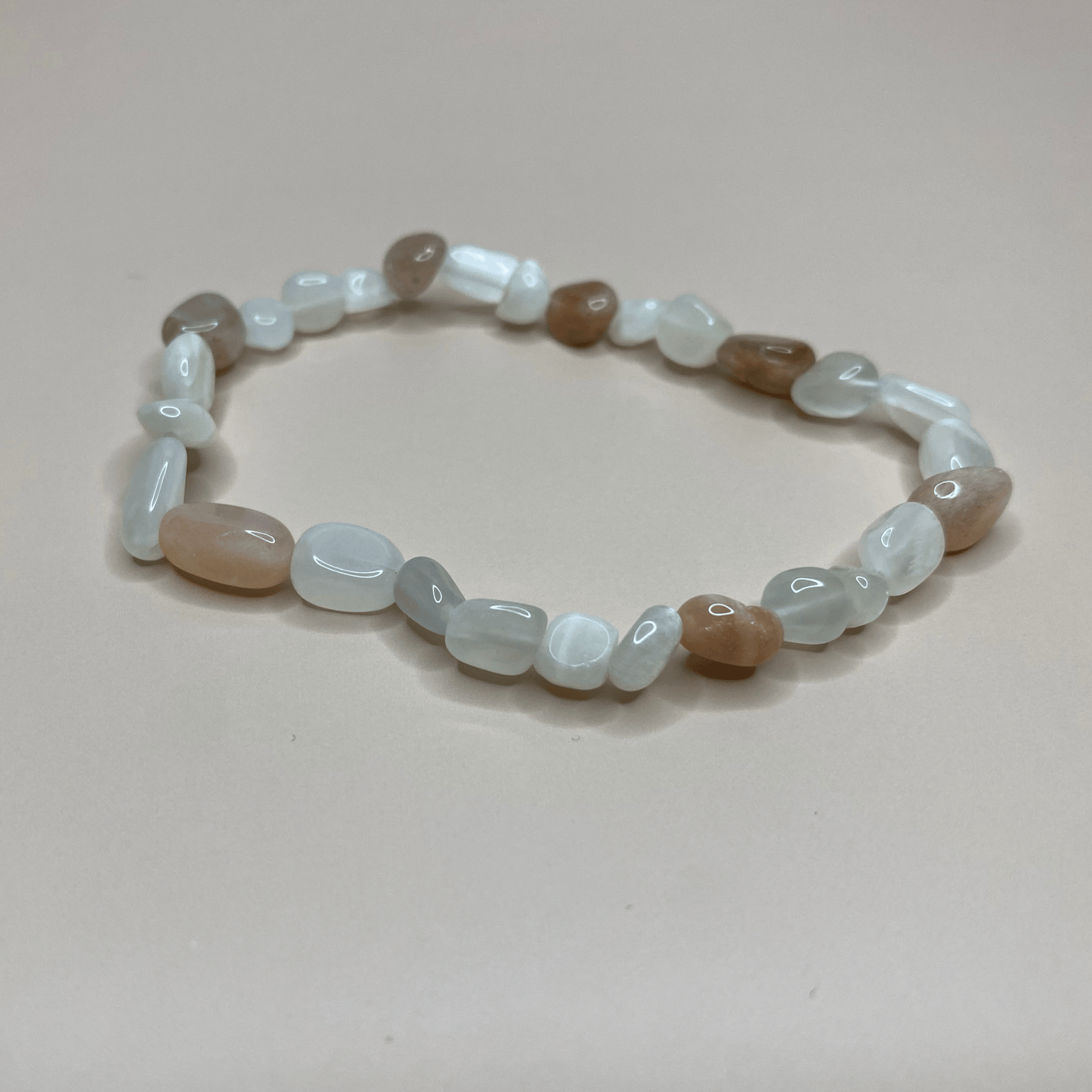 Mondstein | Intuition • Emotion • Weiblichkeit | nature shape